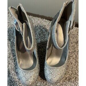 Dream Pairs Silver Glitter Wedge Sandals Size 6.5
